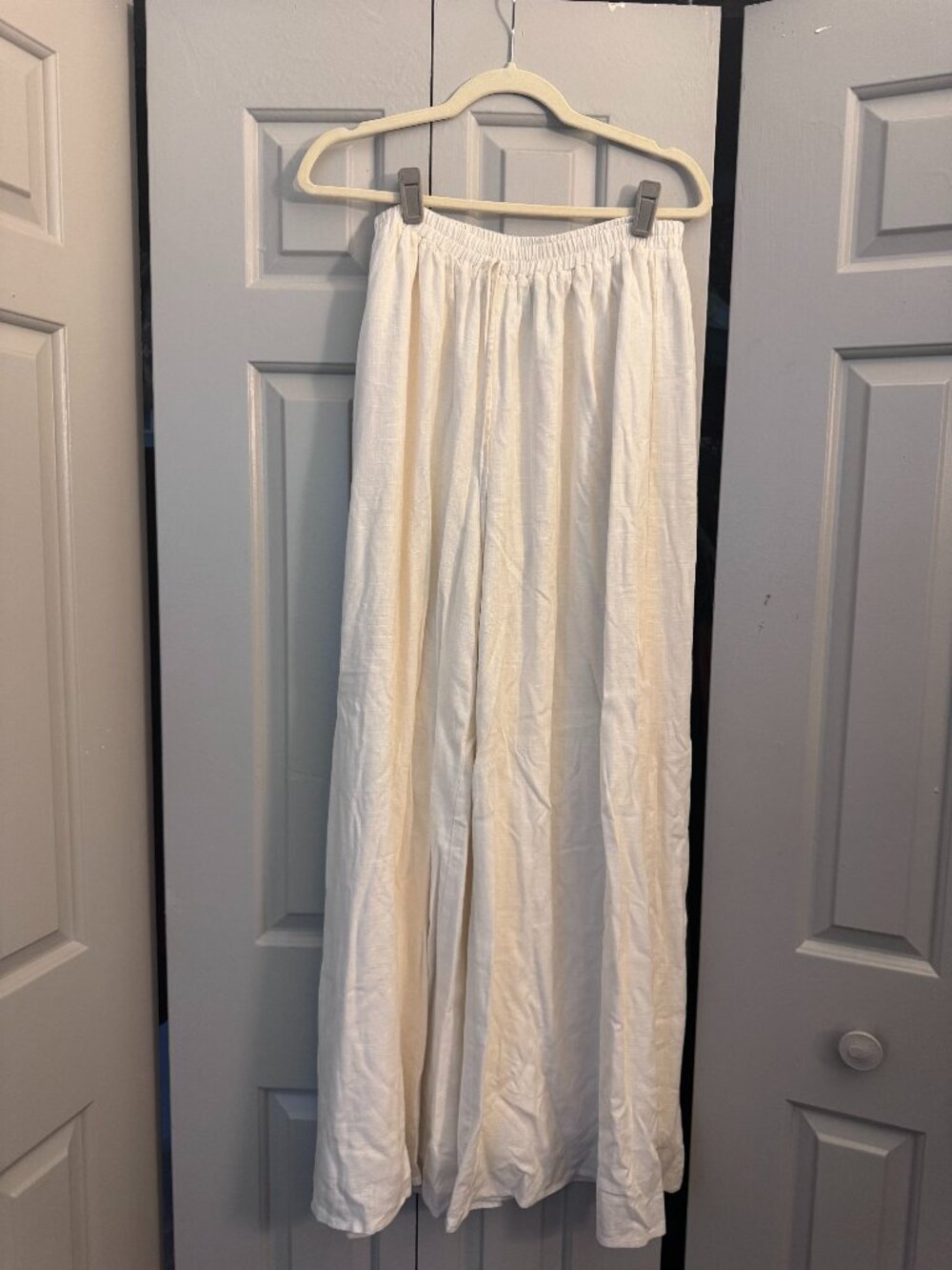 AaKaa Cream Wide Leg Linen Palazzo Pants